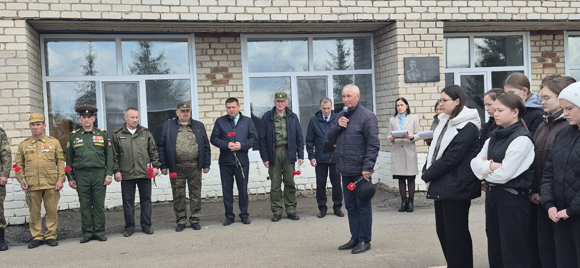 От школьной парты – до передовой: память о воинах жива
