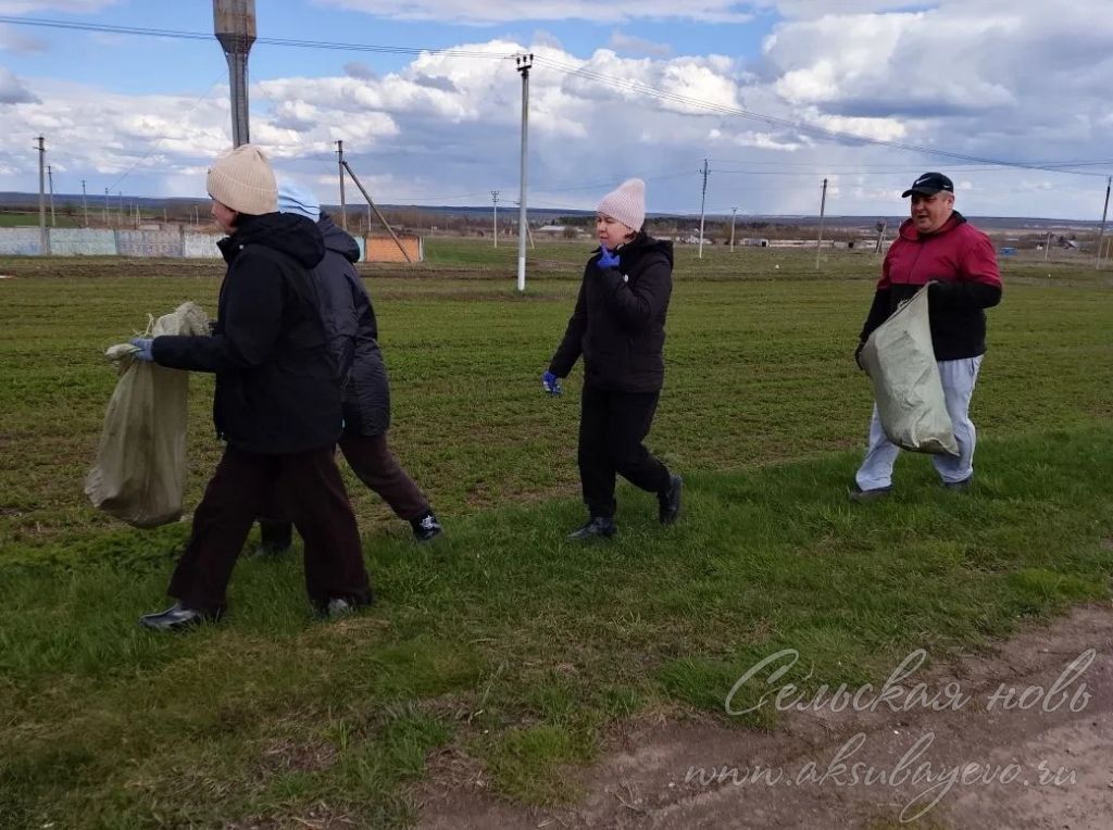 Аксубайда Май бәйрәме алдыннан җыештыру өмәсе узды