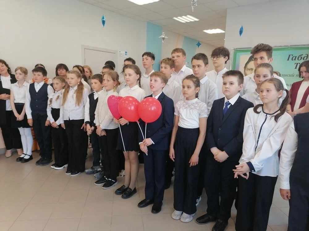 РФ сенаторы Аксубай районында туган мәктәбендә булды