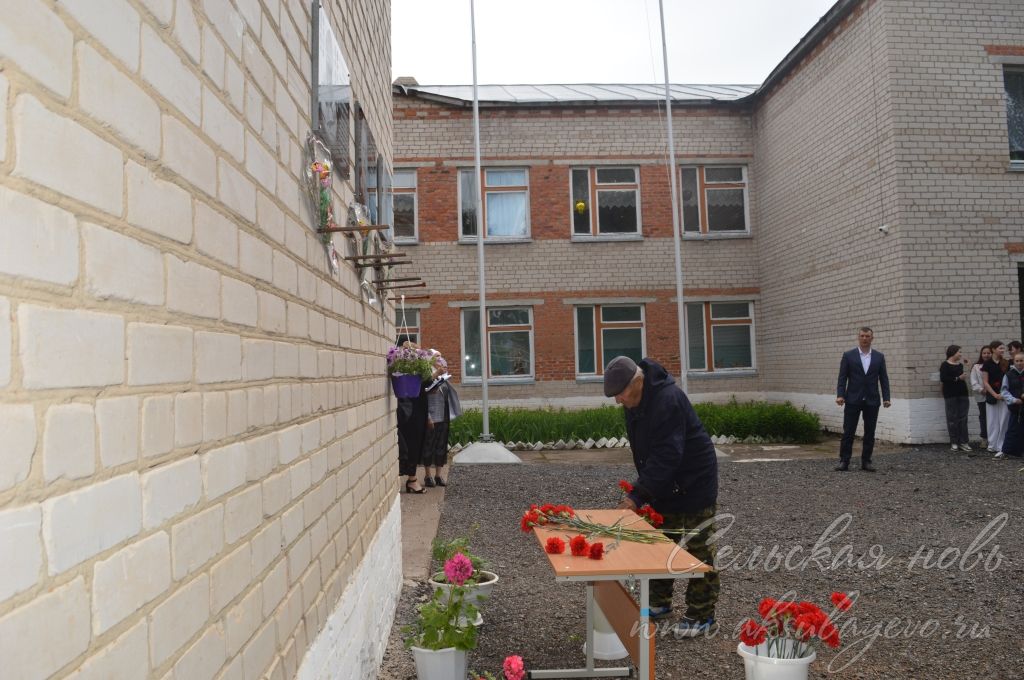 В деревне Караса Аксубаевского района увековечили имена героев-земляков