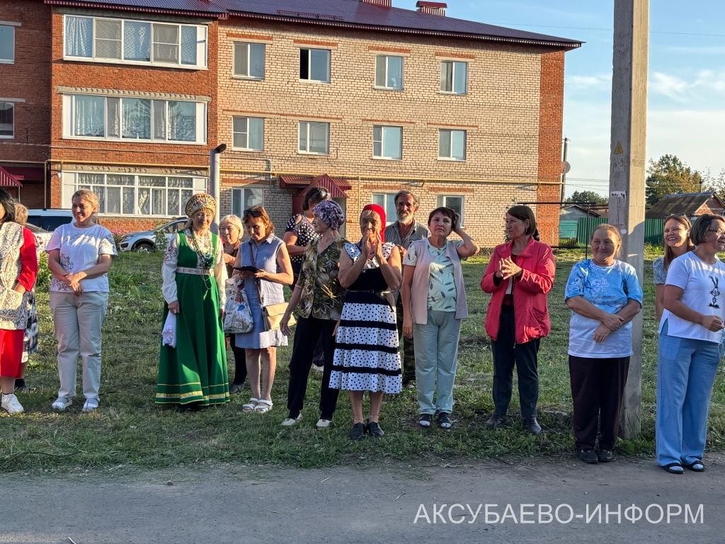 Ишегалды тулысынча мәдәни мәйданчыкка әверелде