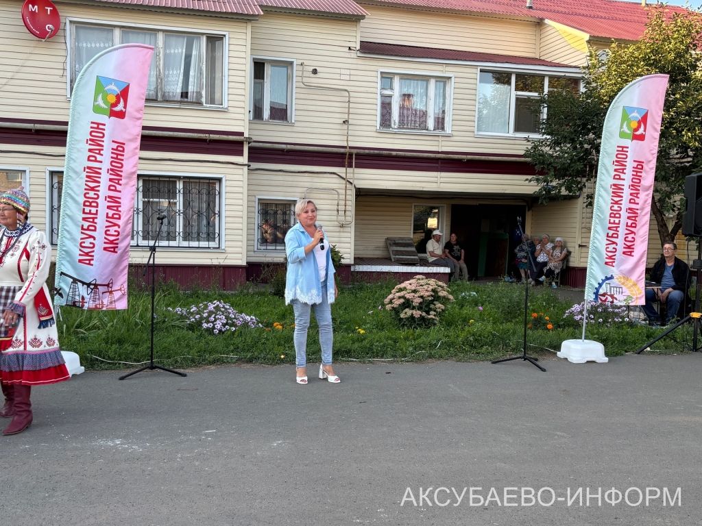 Ишегалды тулысынча мәдәни мәйданчыкка әверелде