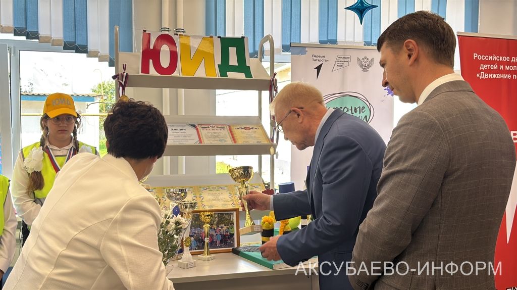В Аксубаевском районе после капремонта распахнулись двери Кривоозерской школы