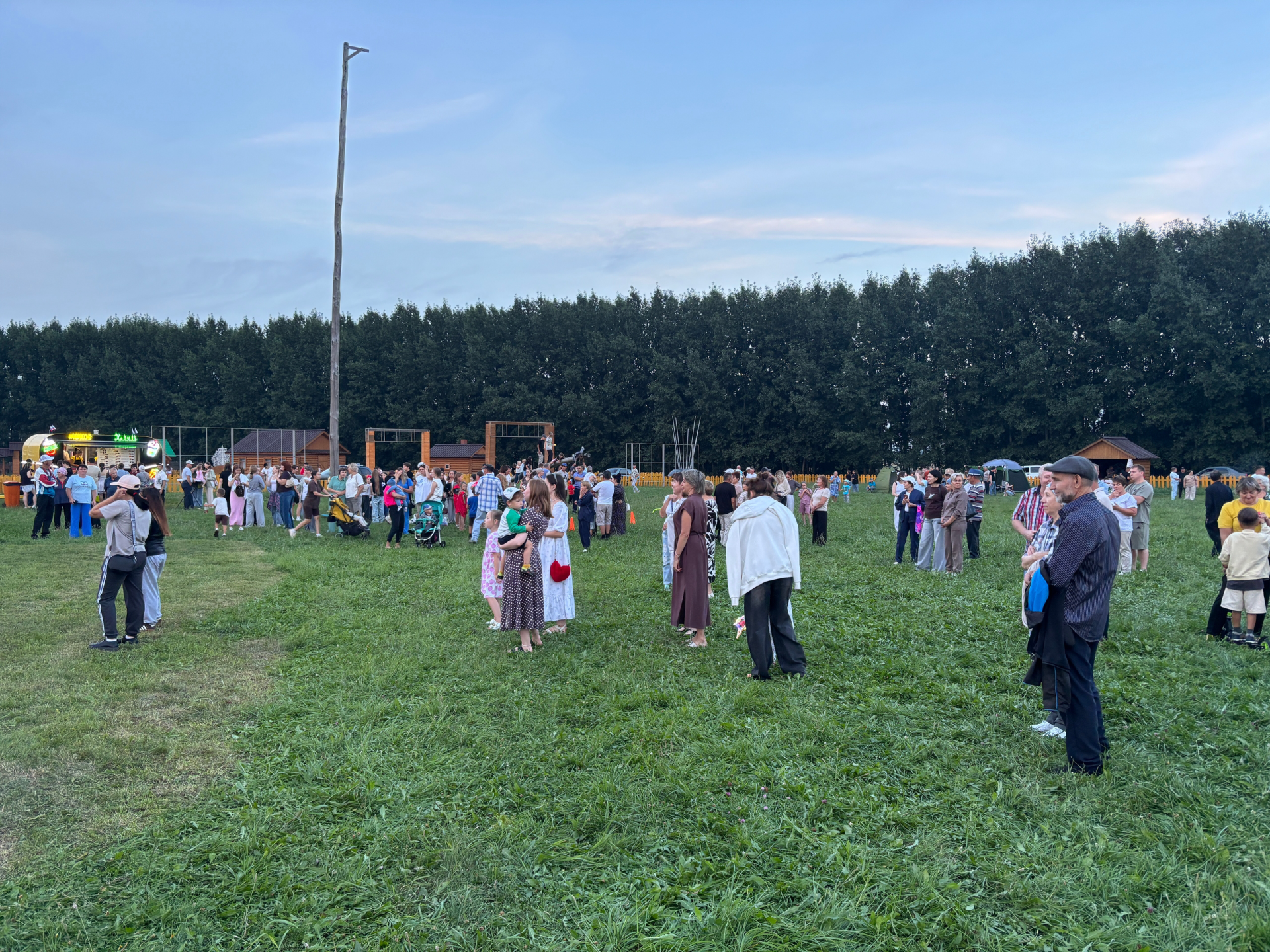 В Аксубаеве приготовили более ста литров ароматной ухи