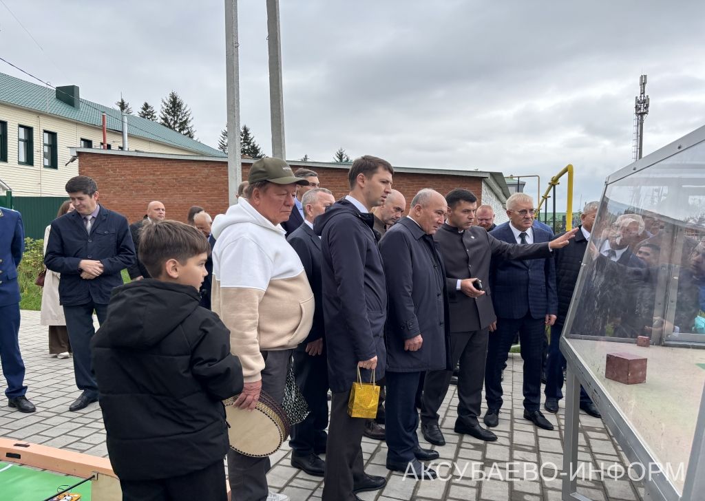 В Аксубаеве открыли ледовый дворец, два парка и Центр молодежных инициатив