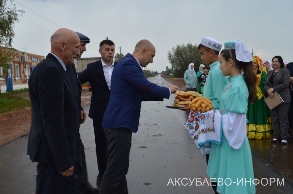 Яңа тормыш артериясе: Иске Кыязлы авылында заманча юл ачылды