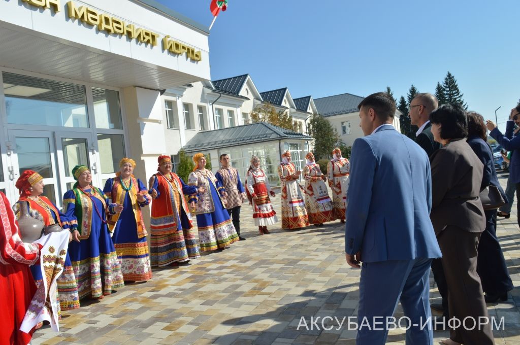 Аксубай үсешенә Ютазы делегациясе югары бәя бирде