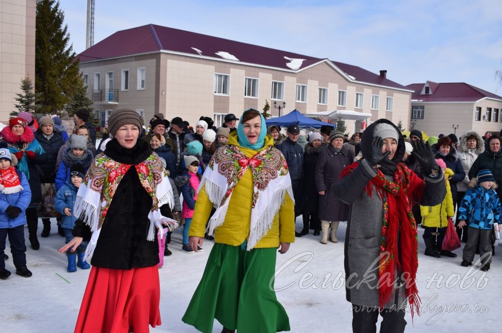 В Аксубаеве проводили Масленицу