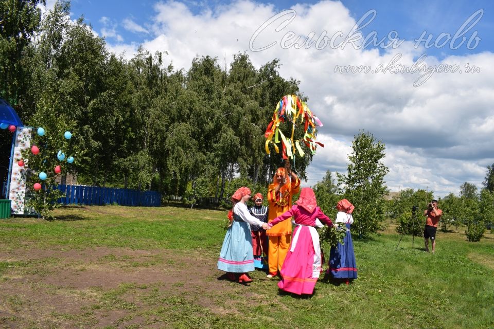 Шумно и весело проходит Троица в Аксубаевском районе