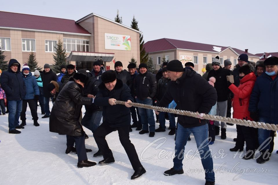 В Аксубаеве встретили Масленицу