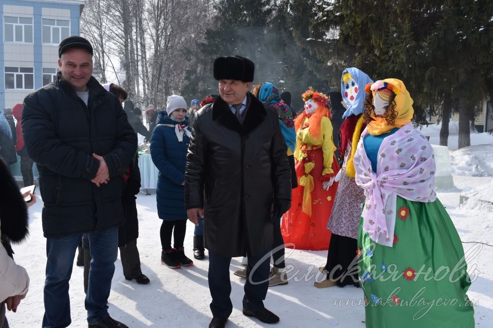 В Аксубаеве встретили Масленицу