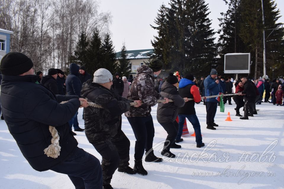 В Аксубаеве встретили Масленицу