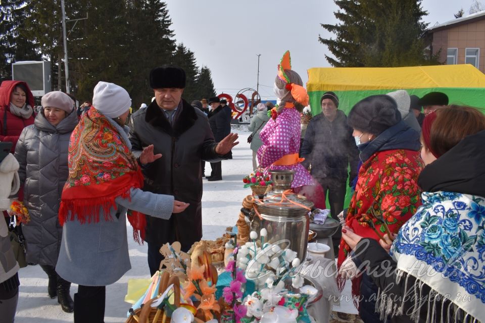 В Аксубаеве встретили Масленицу