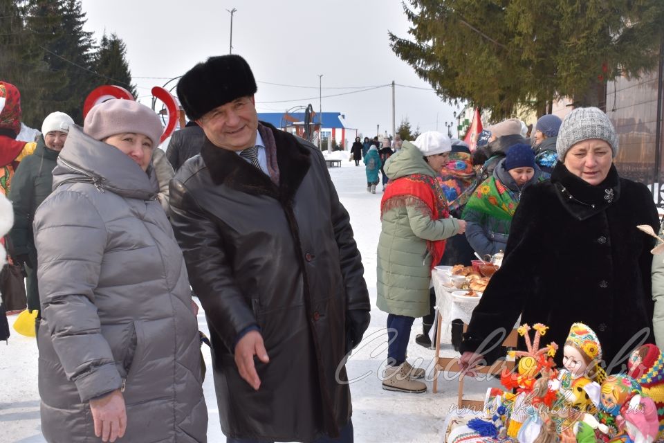 В Аксубаеве встретили Масленицу