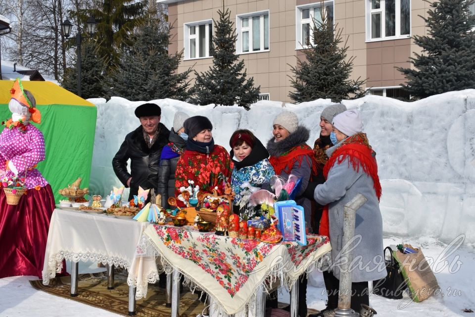 В Аксубаеве встретили Масленицу