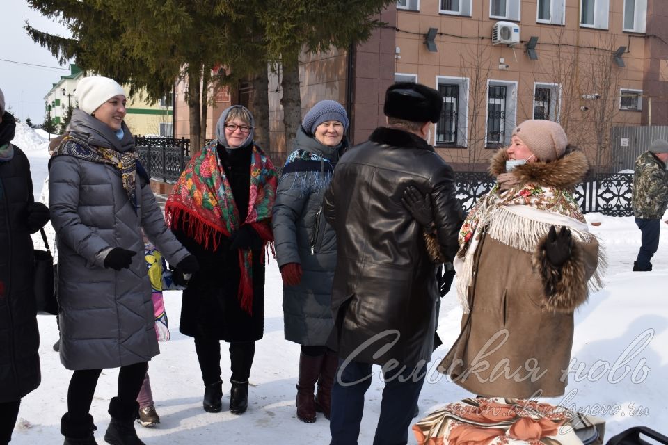 В Аксубаеве встретили Масленицу