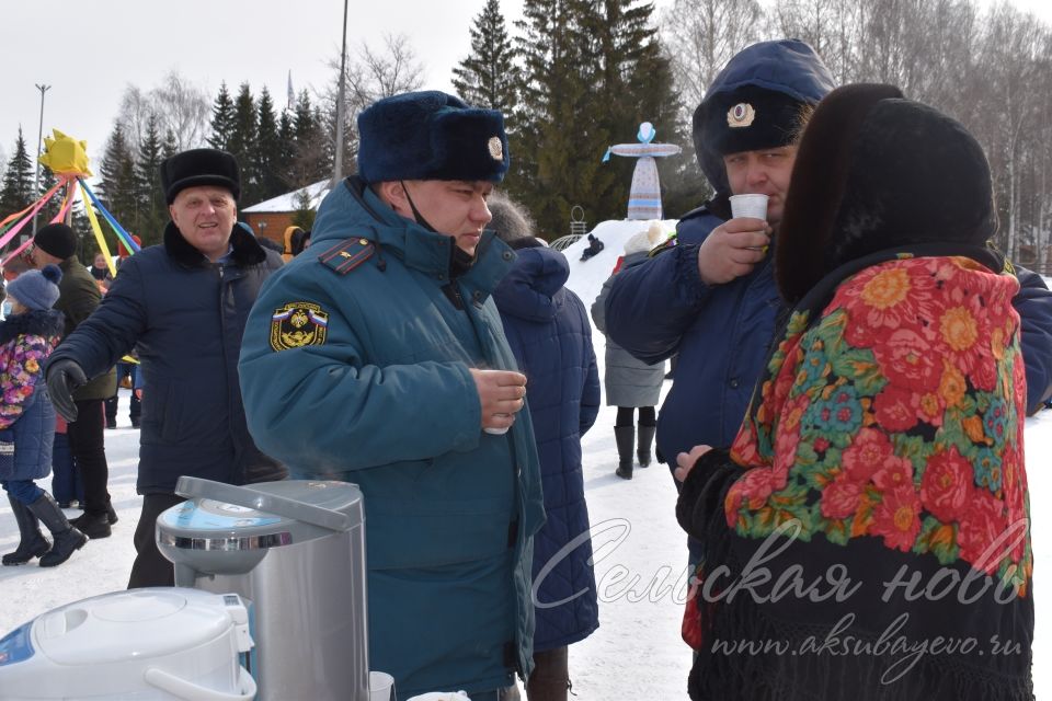 В Аксубаеве встретили Масленицу