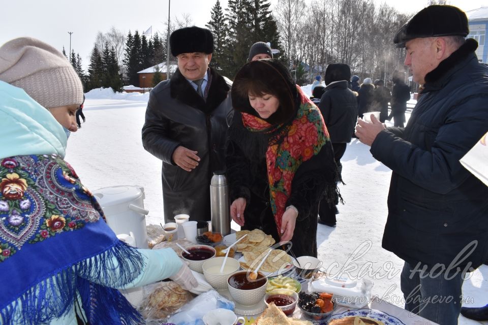 В Аксубаеве встретили Масленицу