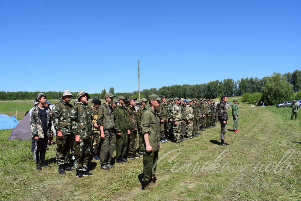 Аксубаевские старшеклассники поздравили пограничников