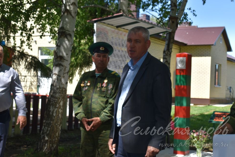 В Старом Ильдерякове открыли стенд «Мы пограничники и мы этим гордимся!»