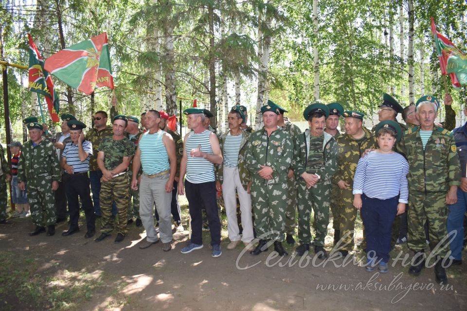 В Старом Ильдерякове открыли стенд «Мы пограничники и мы этим гордимся!»