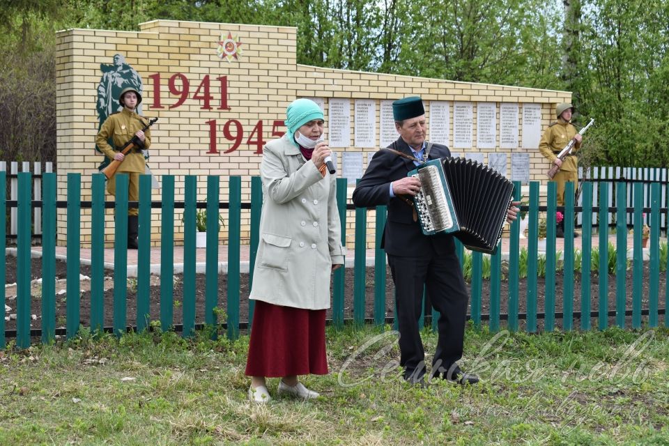 В Аксубаевском районе прошло открытие обелиска павшим воинам Великой Отечественной войны