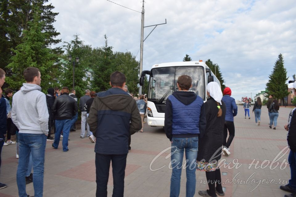 Аксубаевские призывники напутствия получили под военные марши