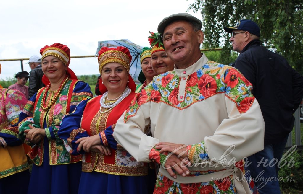 Фоторепортаж с праздника "Троицкие хороводы"