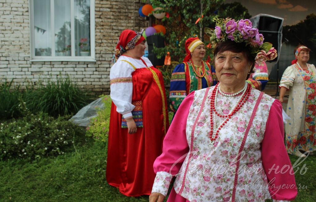 Фоторепортаж с праздника "Троицкие хороводы"