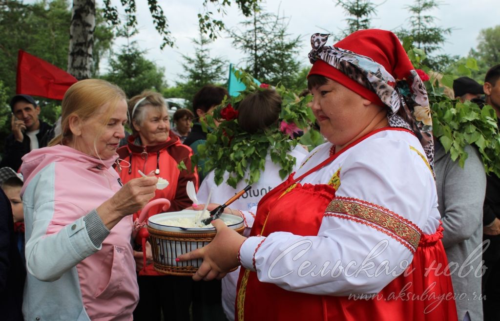 Фоторепортаж с праздника "Троицкие хороводы"