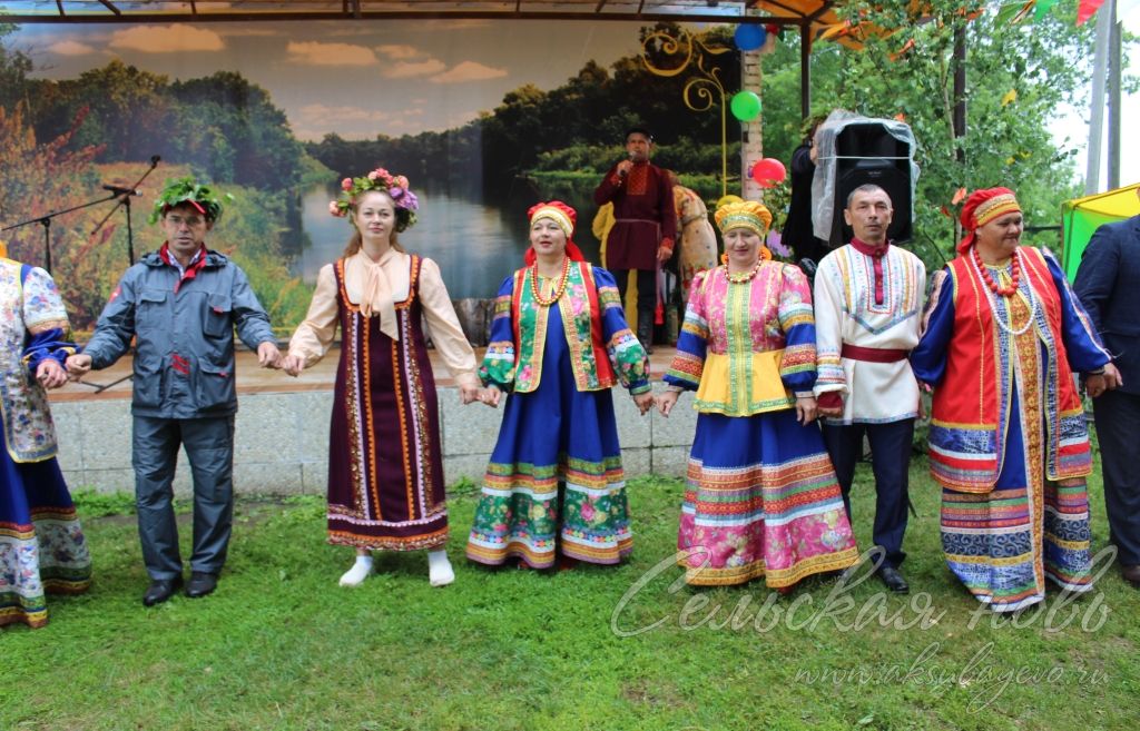 Фоторепортаж с праздника "Троицкие хороводы"