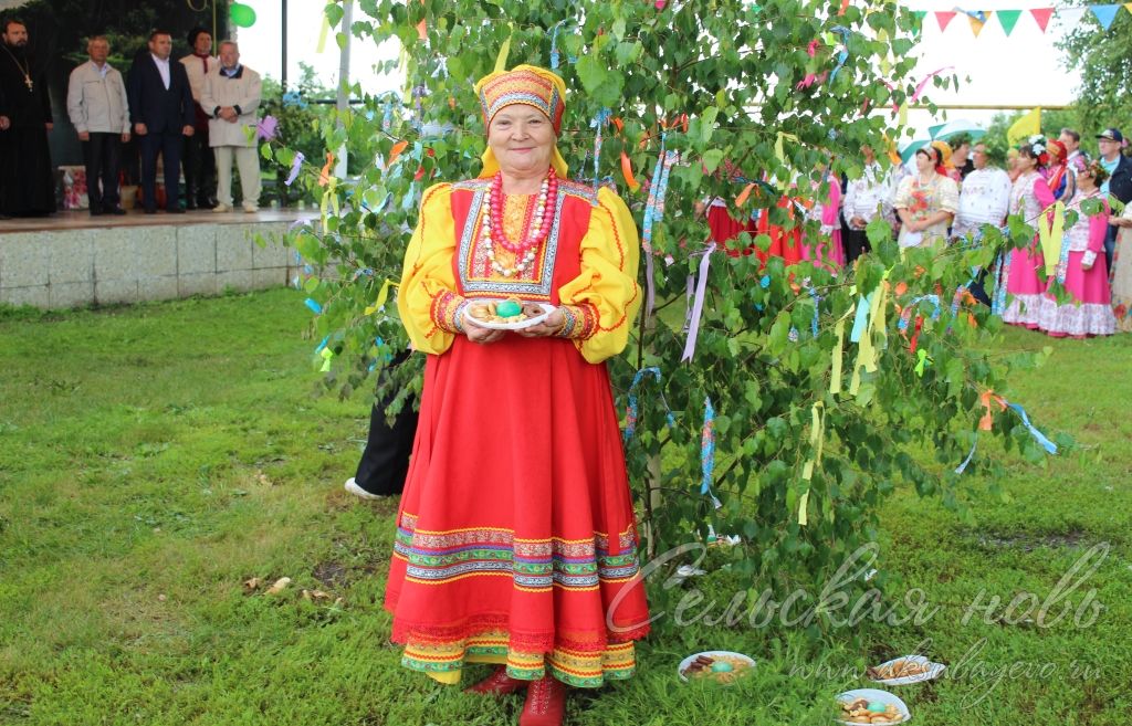 Фоторепортаж с праздника "Троицкие хороводы"