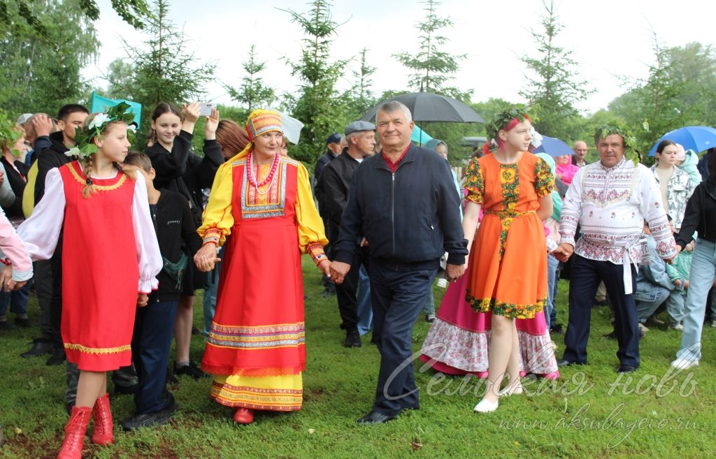 Фоторепортаж с праздника "Троицкие хороводы"