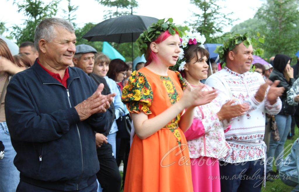 Фоторепортаж с праздника "Троицкие хороводы"