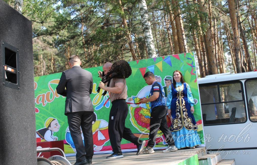 Аксубай – Димитровград: Сабан туен бергәләп бәйрәм иттеләр
