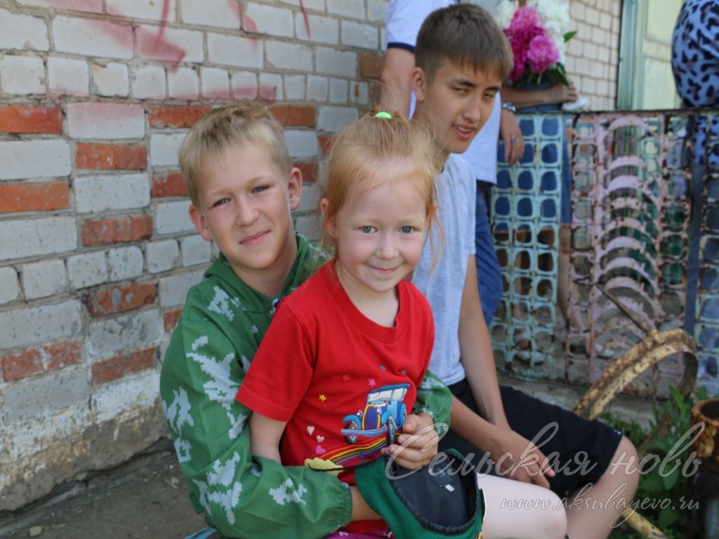 Киса авылында махсус хәрби операция геройларына истәлек такталары ачтылар