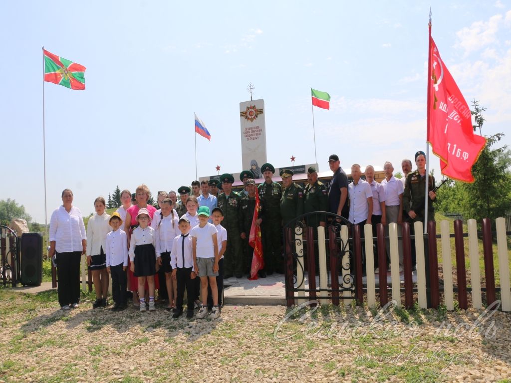 Киса авылында махсус хәрби операция геройларына истәлек такталары ачтылар