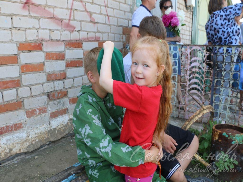 Киса авылында махсус хәрби операция геройларына истәлек такталары ачтылар