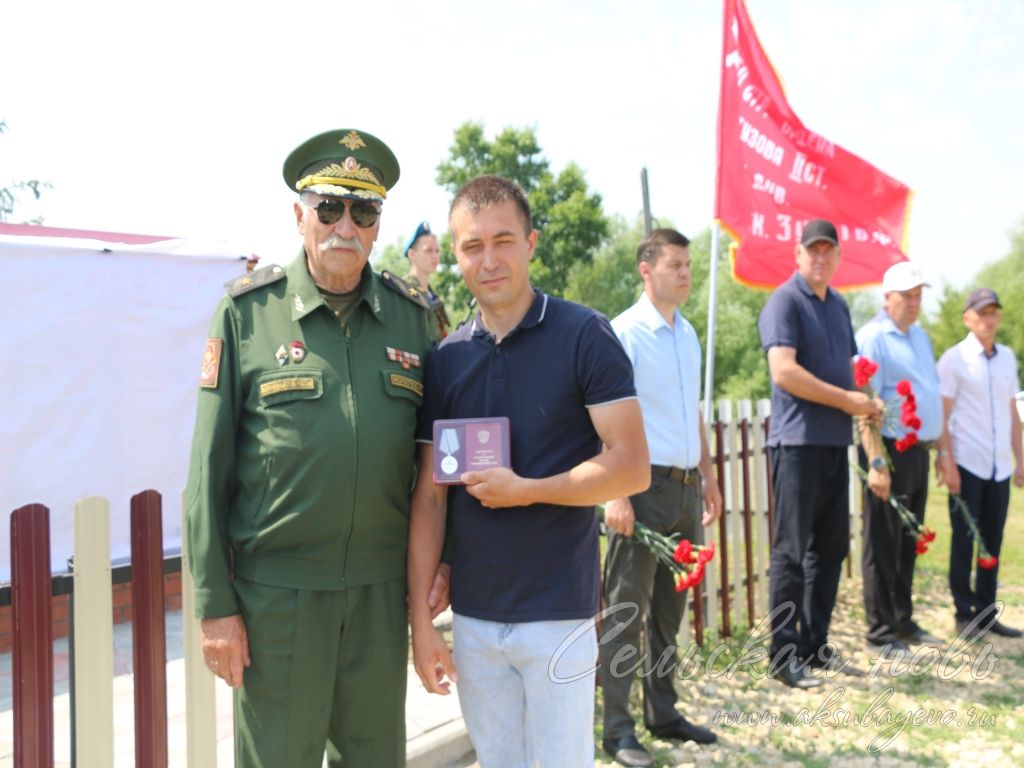 Киса авылында махсус хәрби операция геройларына истәлек такталары ачтылар