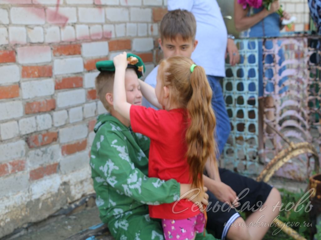 Киса авылында махсус хәрби операция геройларына истәлек такталары ачтылар