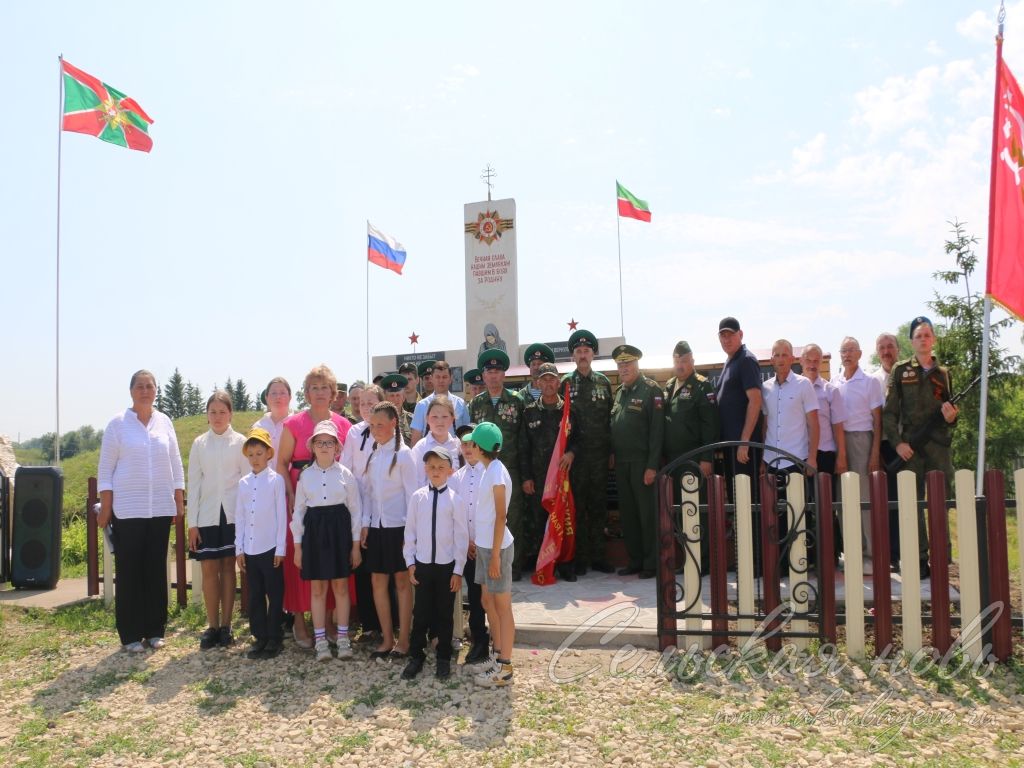 Киса авылында махсус хәрби операция геройларына истәлек такталары ачтылар