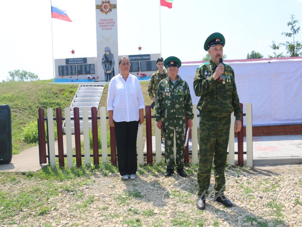 Киса авылында махсус хәрби операция геройларына истәлек такталары ачтылар