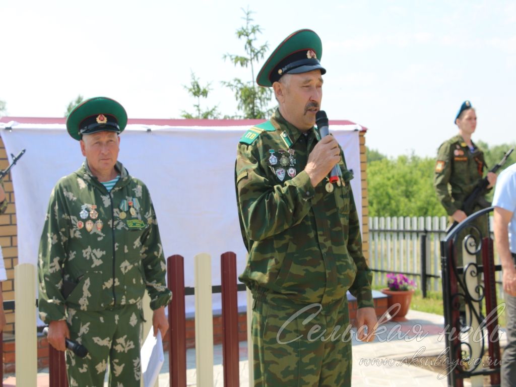 Киса авылында махсус хәрби операция геройларына истәлек такталары ачтылар
