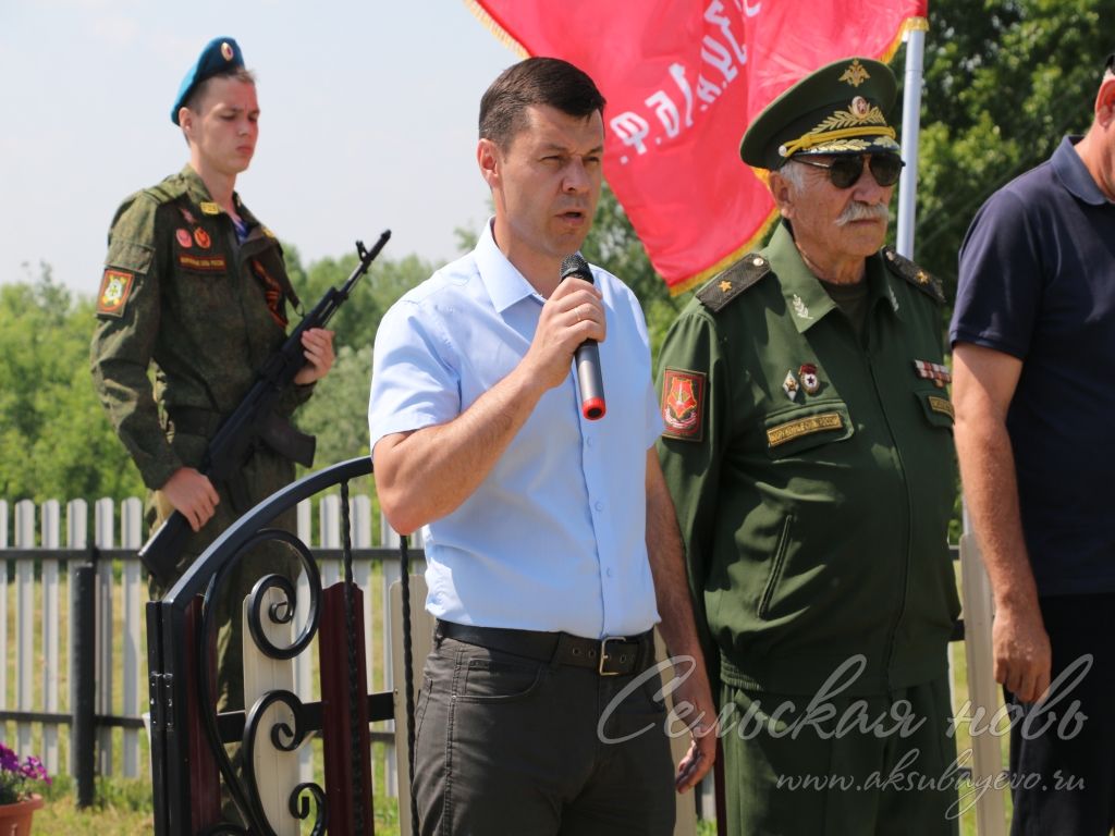 Киса авылында махсус хәрби операция геройларына истәлек такталары ачтылар