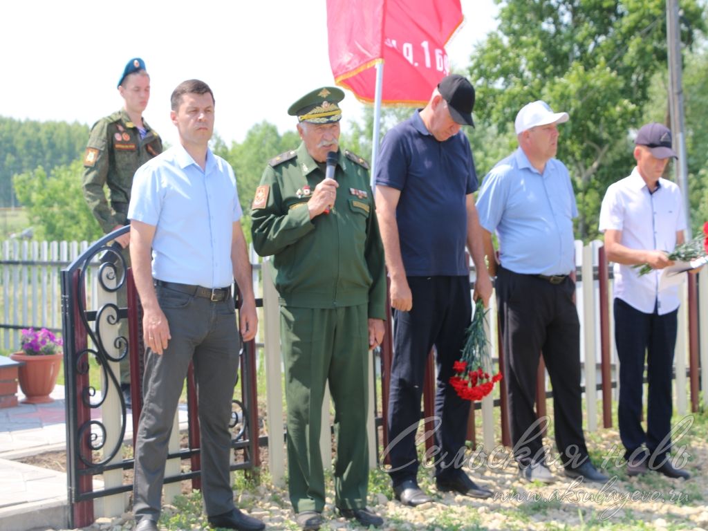 Киса авылында махсус хәрби операция геройларына истәлек такталары ачтылар