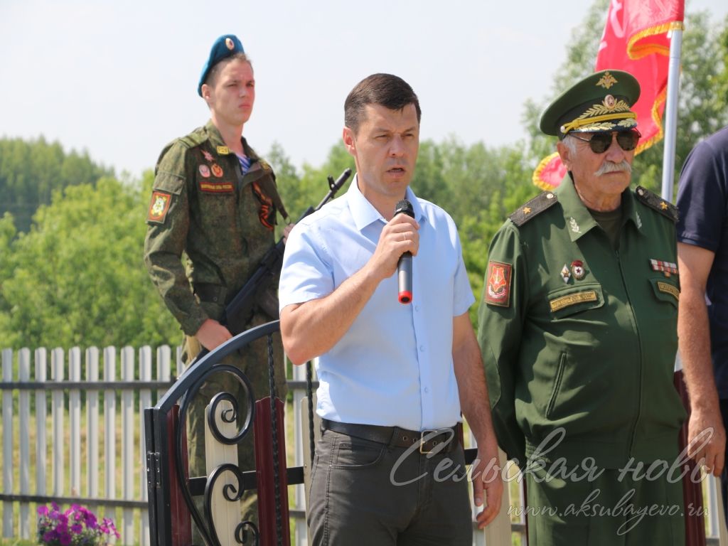 Киса авылында махсус хәрби операция геройларына истәлек такталары ачтылар