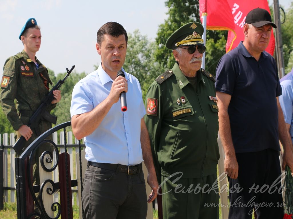 Киса авылында махсус хәрби операция геройларына истәлек такталары ачтылар