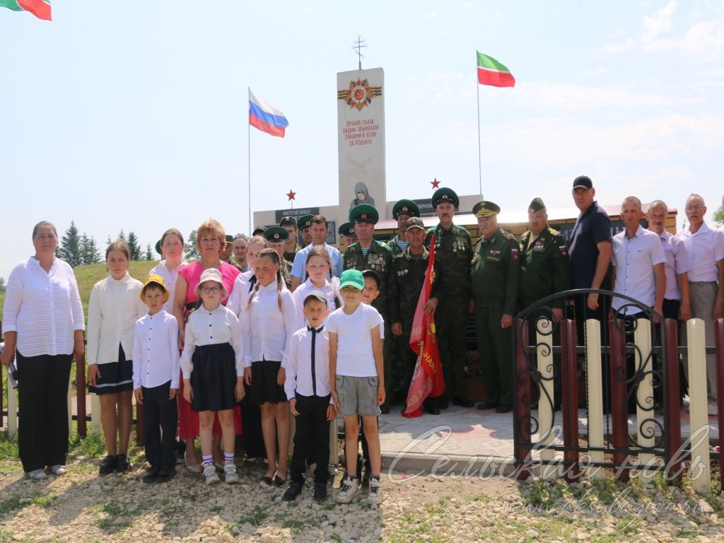 Киса авылында махсус хәрби операция геройларына истәлек такталары ачтылар