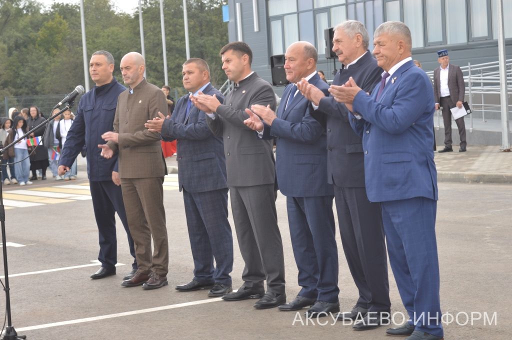 В Аксубаеве открыли ледовый дворец, два парка и Центр молодежных инициатив 10.09.2026