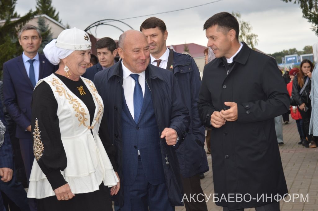 В Аксубаеве открыли ледовый дворец, два парка и Центр молодежных инициатив 10.09.2026